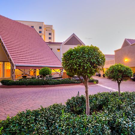 Courtyard Hotel Sandton Johannesburg Exterior foto